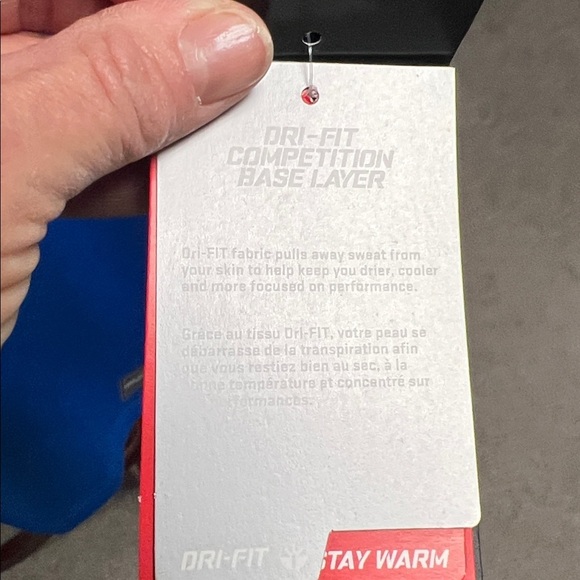 NWT Men’s or Women’s Nike Pro Combat insulated base layer small - Picture 6 of 6